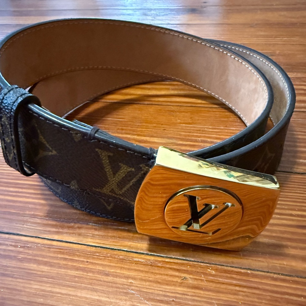 Authentic Louis Vuitton Brown Monogram Belt with Gold Buckle size 90/36